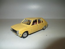 PEUGEOT 104 Berline Jaune