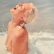 SEXY COVER CHEESECAKE WITH OBI