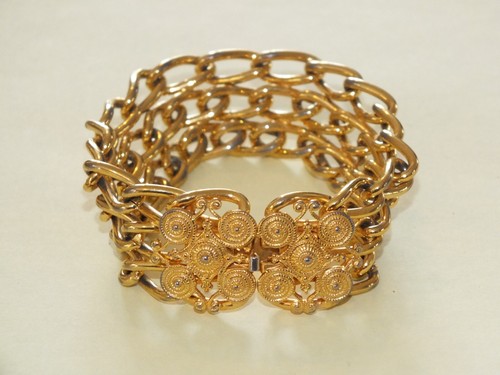 Bracelet fantaisie en métal - +,