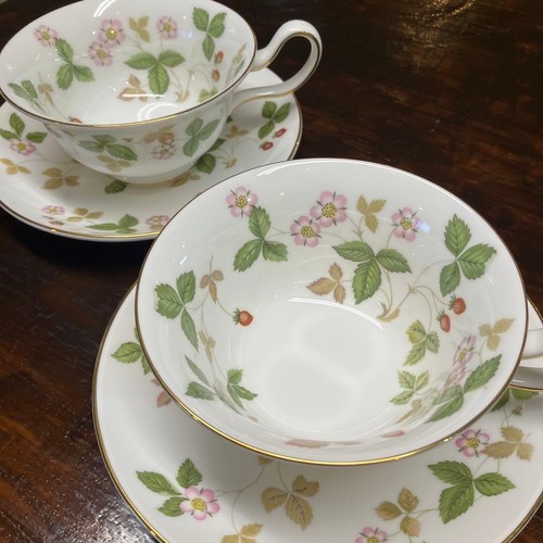 Ensemble bipieds wedgwood - ensemble, de