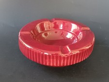 **Cendrier en céramique sang