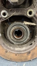 Moyeu arriere gauche renault - arriere,