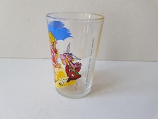 Ancien verre à moutarde BD ASTERIX - astérix & 2 jeunes femmes - 1968
