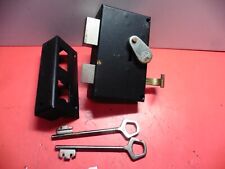 Lot 7 - Serrure verticale à tirage JPM - 115 x60 mm