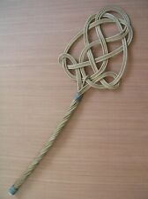 Ancienne tapette à tapis Art Déco en rotin rétro vintage de 71 cm