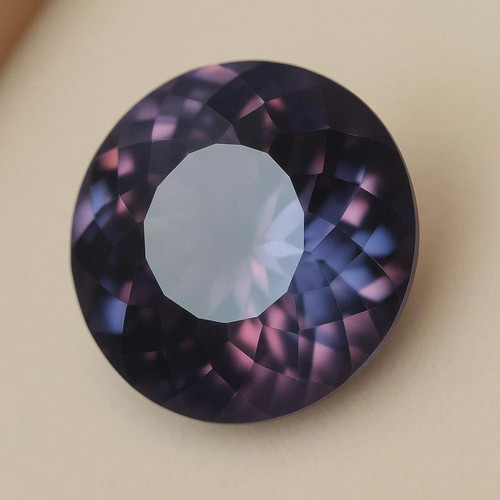 Pierre alexandrite - 10,