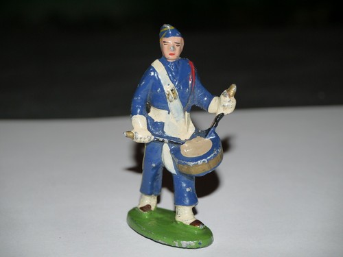 Figurine quiralu chasseur - chasseur, au