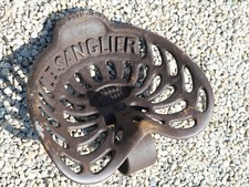 RARE ANCIEN AUTHENTIQUE Siège métallique de tracteur LE SANGLIER - DIV24SIT001