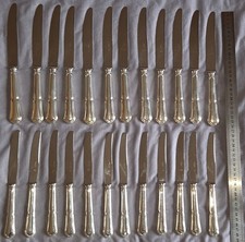 Coffret 24 couteaux - +,