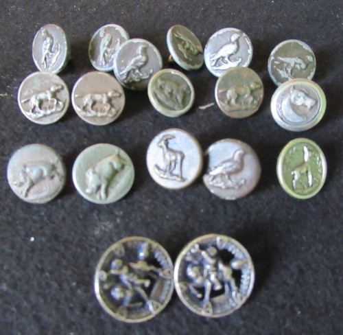 Ancien petit bouton venerie - bouton,