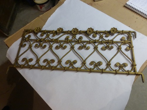 Superbe ancienne grille garde - superbe,