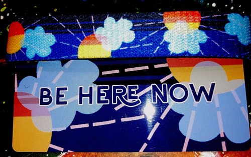 Zox medium here now - be,