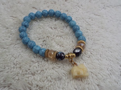 Goldtone blue bead elephant - blue,