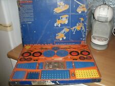 Meccano Anciens en Métal N°5 ( carton abimé).