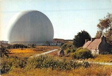 CPM vieille maison bretonne près du radôme de Pleumeur-Bodou (282838)