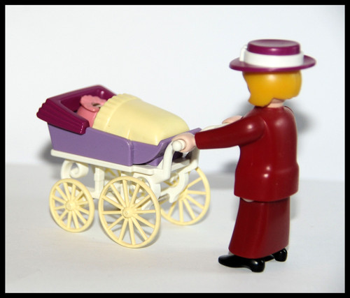Les playmobil dame avec son - ",