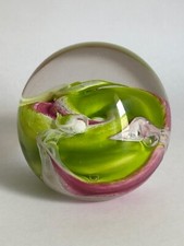 Magnifique GROSSE BOULE SULFURE PRESSE PAPIER signée à identifier