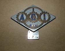 BADGE INSIGNE AUTOMOBILE CLUB ITALIE BON ETAT