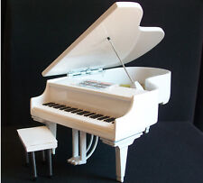 Piano à queue miniature blanc