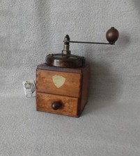 Ancien moulin à café Peugeot