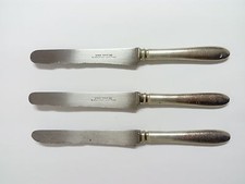 Anciens couteaux de table SAN