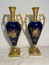 Paire de cassolettes vases