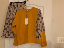 StyleWe woman blouse and skirt