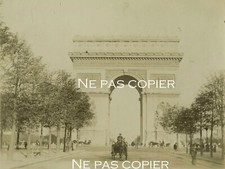 Paris vers 1900 Arc de Triomphe carriole voiture hippomobile Champs-Elysées