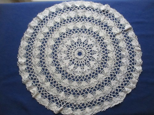 Napperon centre de table - n°85,
