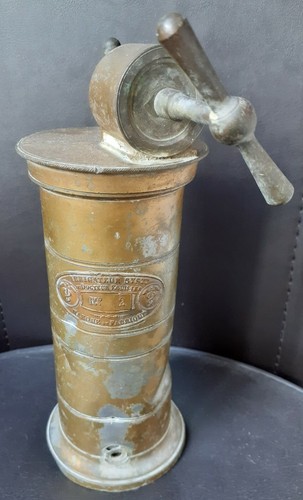 Ancien véritable irrigateur - vÉritable,