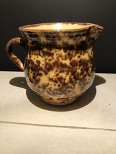 Joli Pichet Ancien en terre