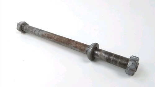 Axe roue arriere derbi - axe,