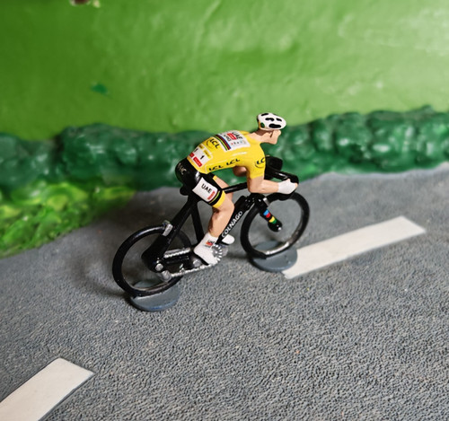Cycliste miniature pogacar - miniature,