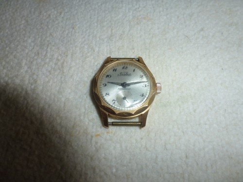 Ancienne montre mecanique - ancienne,