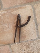 Compas ancien à pointes
