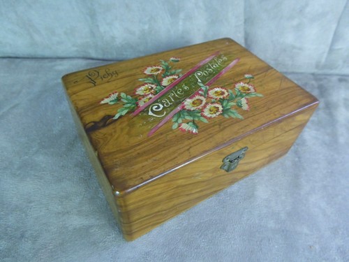 Belle boîte ancienne - boÎte,