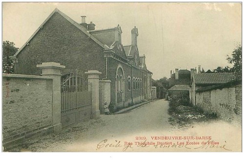 Vendeuvre sur - 10.vendeuvre,