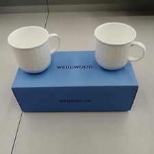 Paire de tasses Wedgwood