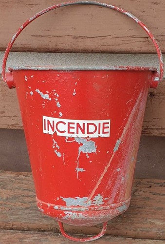 Pompiers ancien seau - pompiers...ancien, a
