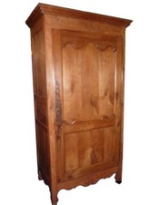 Imposante bonnetière en bois fruitier Panneautée Style Louis XV campagnard Étagè