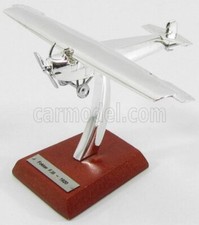 MODÈLE D'AVION STATIQUE