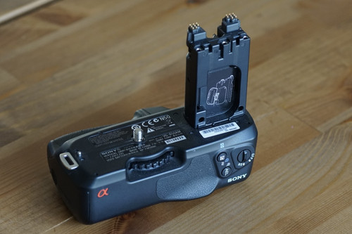 Sony VG-B50AM Vertical Grip