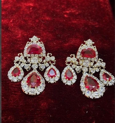 Ancienne boucle oreille - ancienne, d'oreille