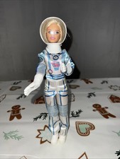 Mattel poupée barbie astronaute 2015