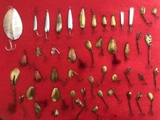 ANCIENNES CUILLERES POUR LA PÊCHE