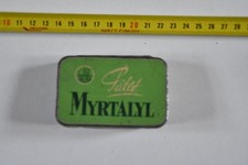 Ancienne boîte métallique