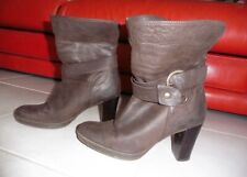 CLARKS Chaussures bottines à talons en cuir marron glacé Pointure 38