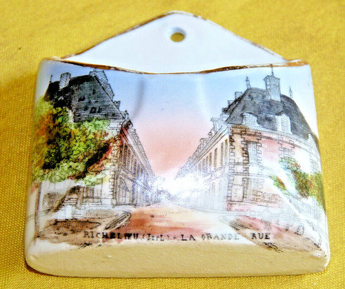 Bouquetière murale porcelaine