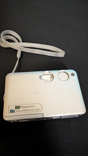Nikon coolpix digital - s1,