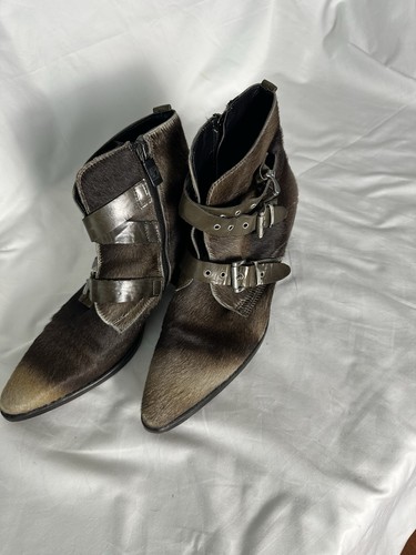 Ghost brown leather - brown,